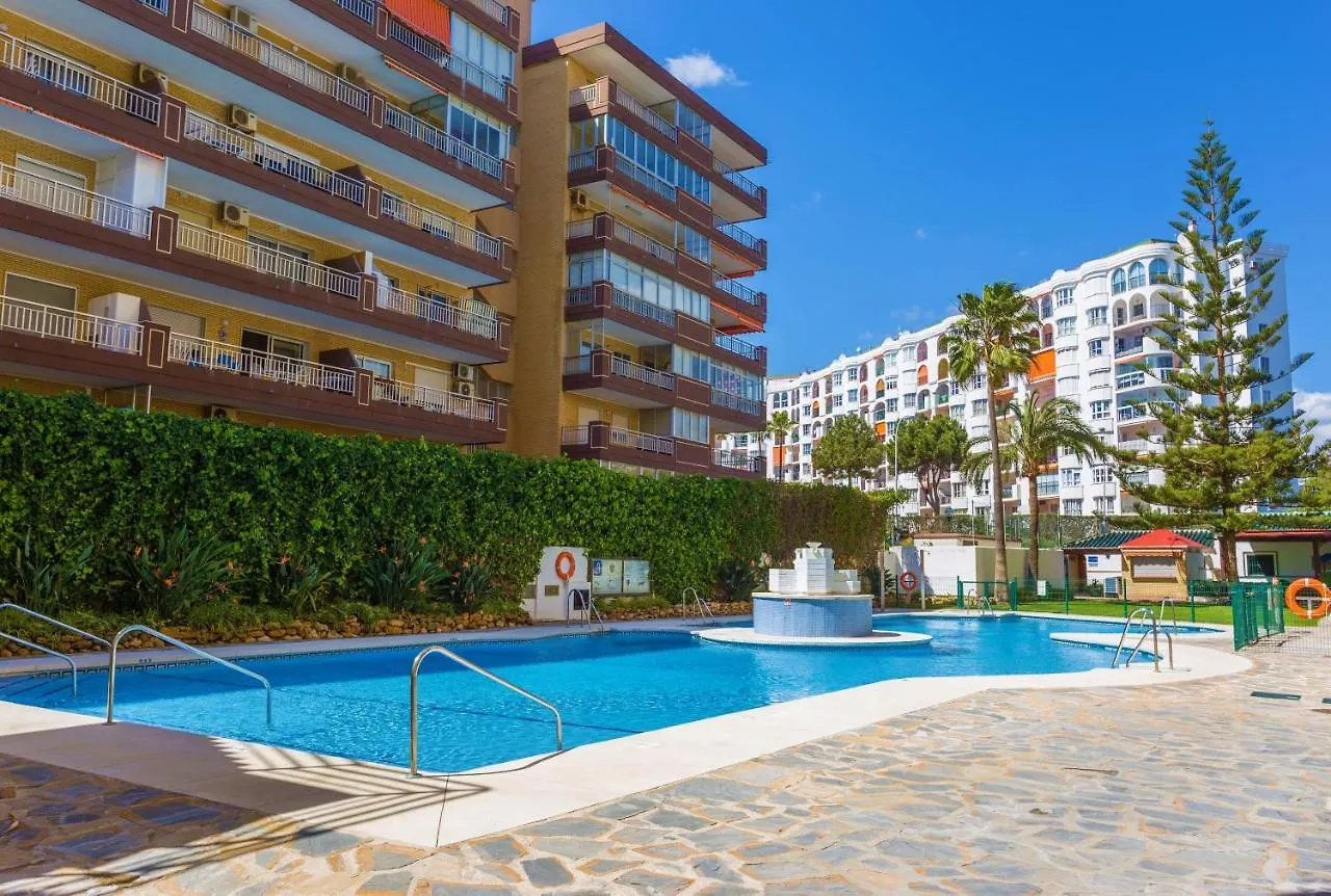 ☆Beachfront 1Br Ronda 4 - Ac/Wifi/Pool Fuengirola 0*,
