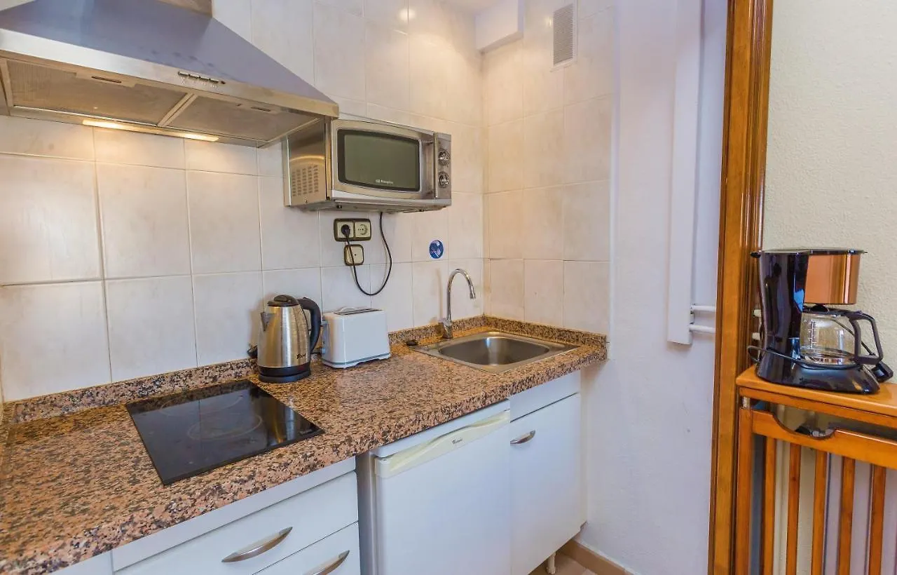 Apartment ☆Beachfront 1Br Ronda 4 - Ac/Wifi/Pool Fuengirola